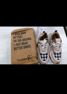 Tronistor New Beige And Checked Shoes