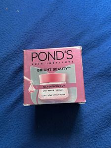 Pond's Bright Beauty Spot Repair