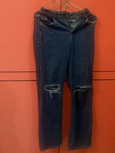 Distressed Wide Leg Jeans