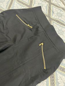 Chic Black Zipper Pants
