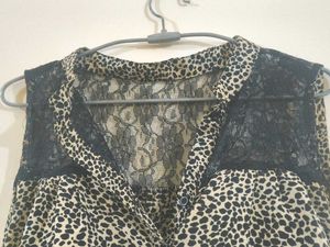 Chic Leopard Print Sleeveless Tunic