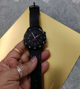 Minimalist Black Watch ⌚ price Dropped 🤗