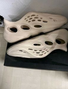 Yezzy Foam Runner
