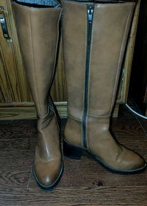Delize Tan Knee High Boots