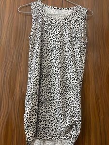 Sleeveless Leopard Print Tunic Top