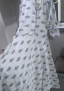 White Tunic with Abstract Print gown