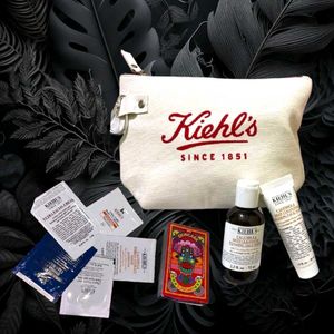 New Kiehls  Skincare Kit