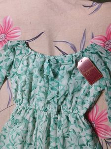 Green Leaf Print Tiered Dress