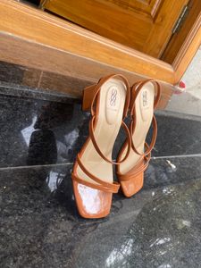 Basic brown strappy heels