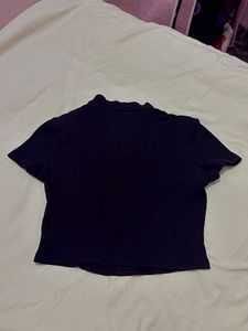 Ribbed Zip-Up Crop Top