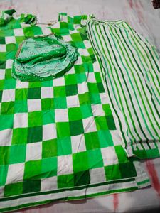 Green Checkered Kurta tauser with dupatta