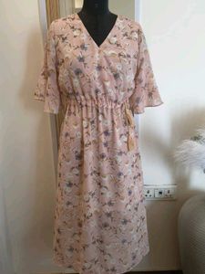 Chic Floral Wrap Dress