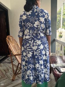 Blue &amp; White Floral Button-Up Shirt Max XL