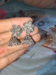 Beautiful Floral Jhumka Earrings