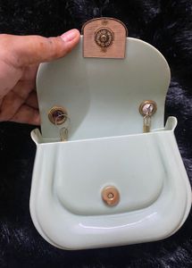 Cute Pearl Handle Mini Bag