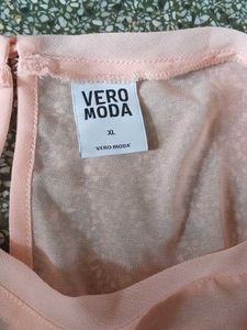 ​🛍️ Vero Moda प्रीमियम टॉप्स कॉम्बो (Pack of 2)