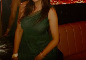 One-Shoulder Green gown with attached dupatta