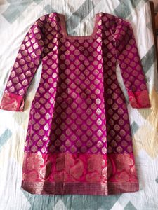 purple benarasi kurti with pink zari work border