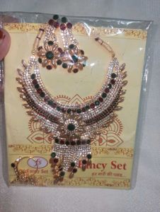 Fancy Jewelry Set