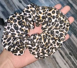 Chic Hair Accessories Set: Scrunchies &amp; Bows "6 pe
