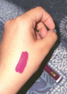 Vibrant Pink/Purple Lipstick Swatch