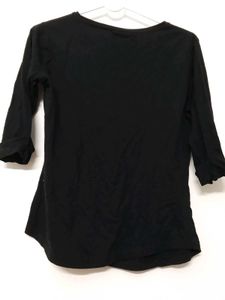 Classic Black 3/4 Sleeve Top