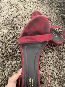 Used Monrow Red Heels