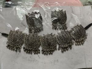 2 Jewellery Sets