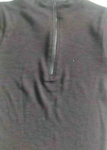 Black Zip Neck Crop Top