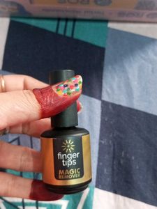 Finger Tips Makeup Remover