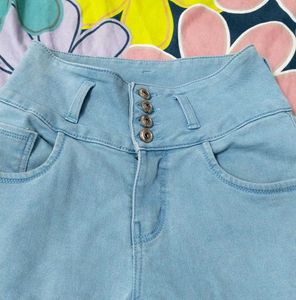 Light Wash High-Waist Jeans😍✨