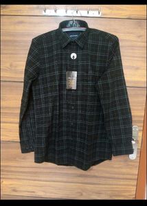 New M size Men's Plaid Long Sleeve Shirt
