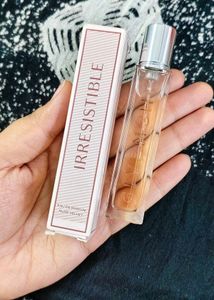 Irresistible Nude Velvet Perfume
