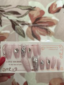 Press On Nails With Stick And Glue