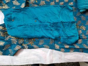 Elegant Teal Embroidered Kurti Set