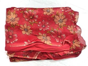 Floral Print Saree with FREE Towel |