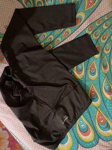 Savana Women's Black Leggings