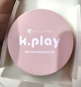 Luminous Pressed Powder Compact
