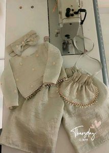 Beautiful Ethnic Kurta Set with Accessories