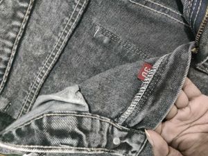 Trendy Black Wash Cargo Jeans
