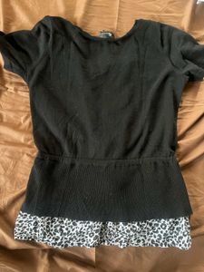 Chic Black Cardigan with Leopard Print