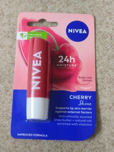 Nivea Cherry Shine Lip Balm