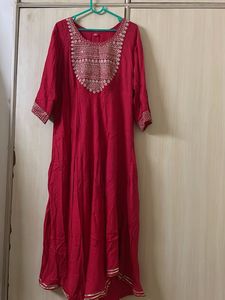 Elegant Red Embroidered Kurta