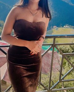 ginger by lifestyle-Brown Velvet Strapless Dress