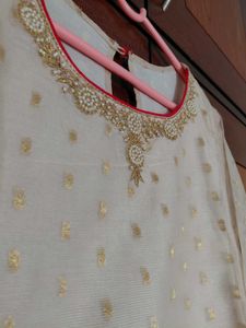 Elegant XL adjustible Beige Kurta with Gold Motifs