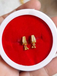 Elegant Gold earrings ✨️