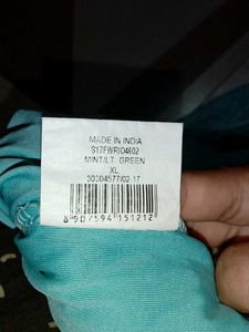 Elegant women sea green top