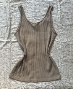 H&amp;M Ribbed Tank Top