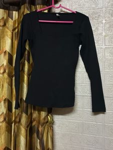 Chic Black Square Neck Long Sleeve Top