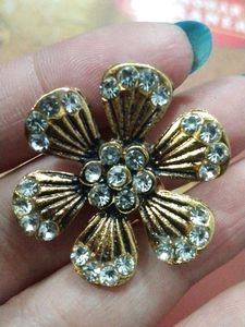 Vintage Flower Brooch with Rhinestones